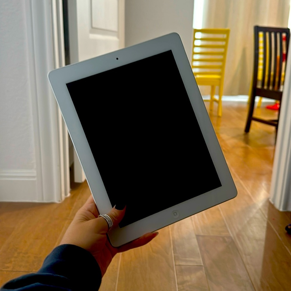 Apple iPad 2 Wi-Fi (A1396)